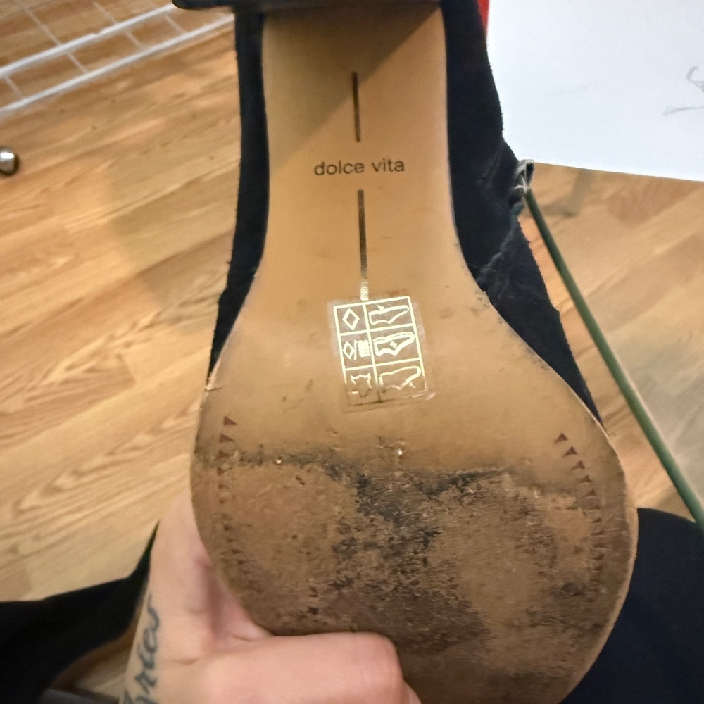 Dolce Vita black Flynn Suede boots - Picture 3 of 3